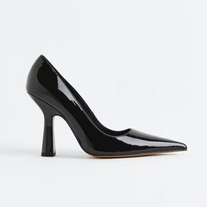 H&M Black Patent Faux Leather Pointed Toe Pumps